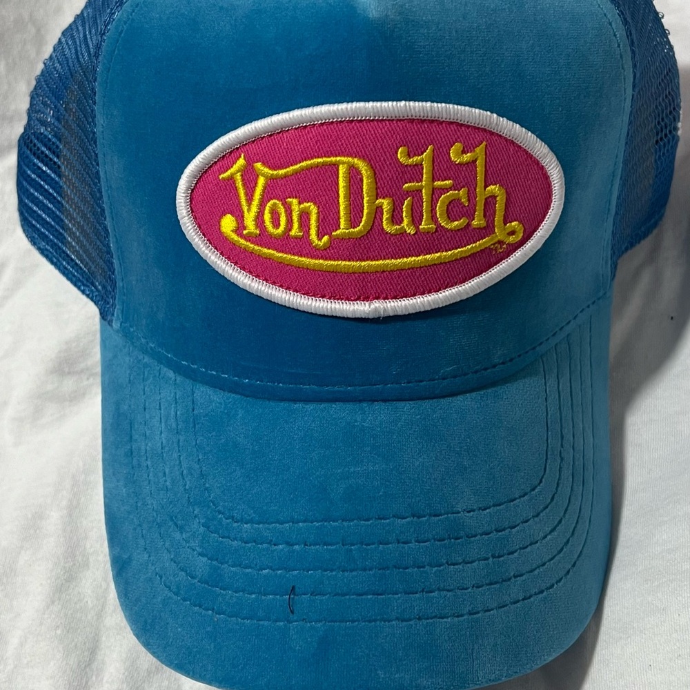Von Dutch Blue Velvet trucker hat with Pink Patch and Hollywood NWT